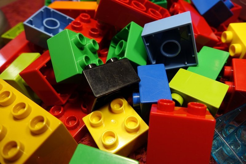 Sestavljene lego zgodbe