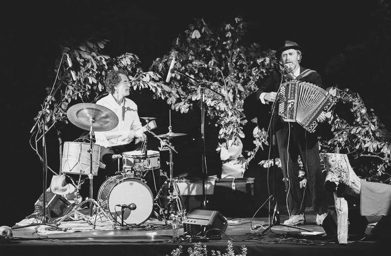 Škof in Stanić in koncert uglasbene poezije